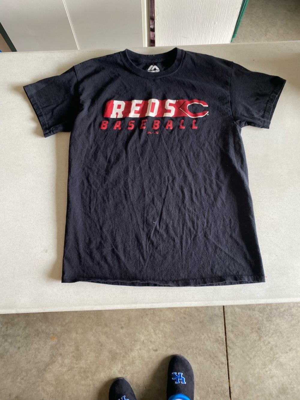 Majestic Reds Baseball Graphic Tee - Black & Red